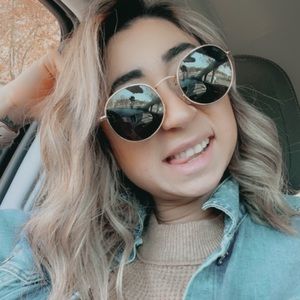 Meet your Posher, Jasmine